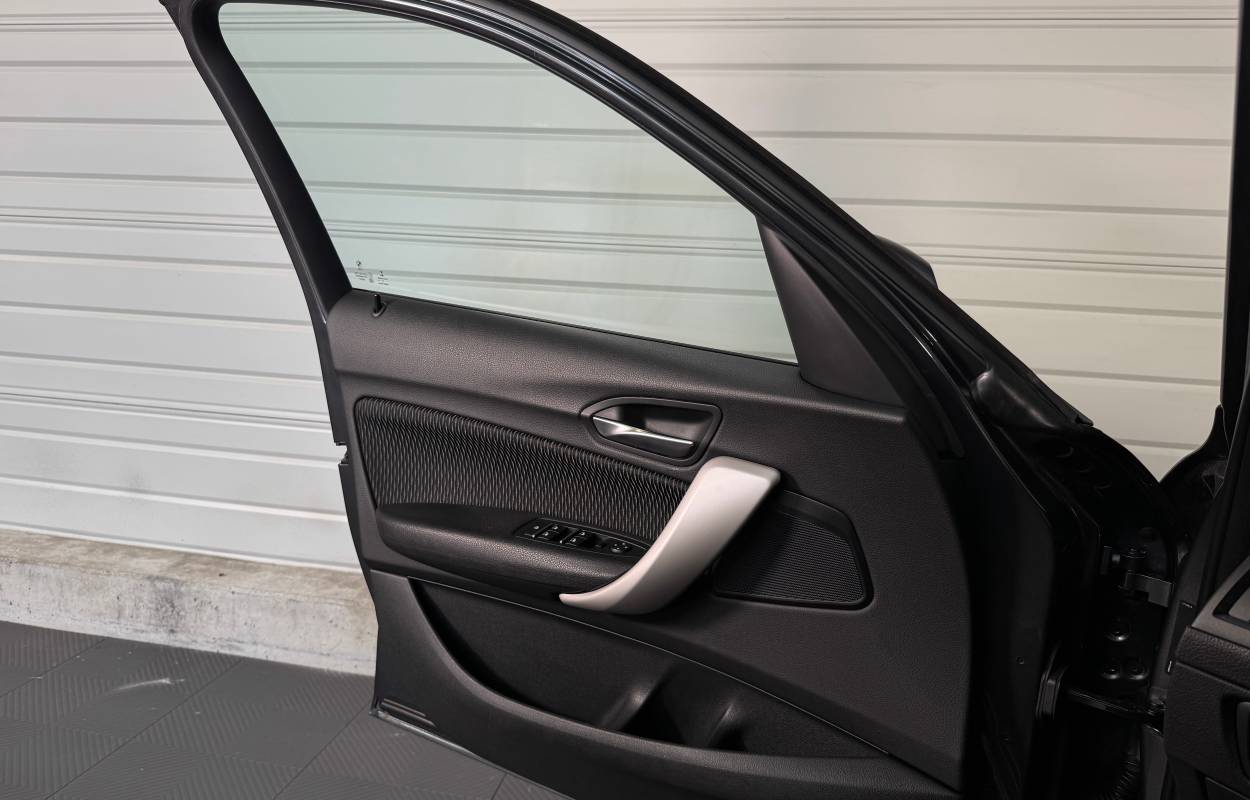 BMW 118i F20 136cv Advantage 1