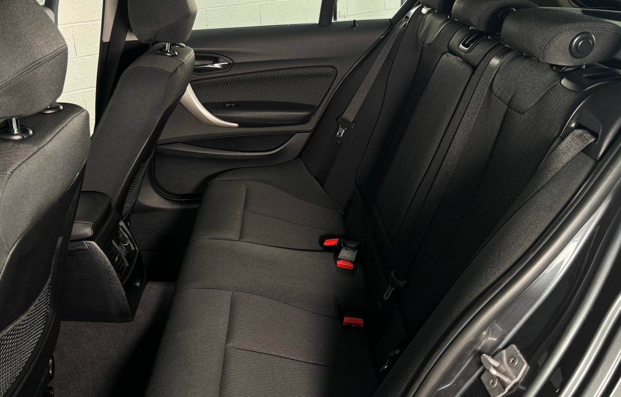 BMW 118i F20 136cv Advantage 4