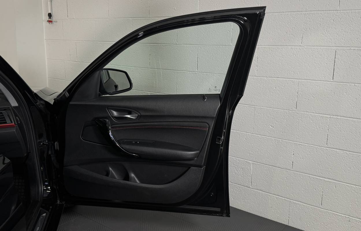 BMW 116i F20 109cv Advantage 11