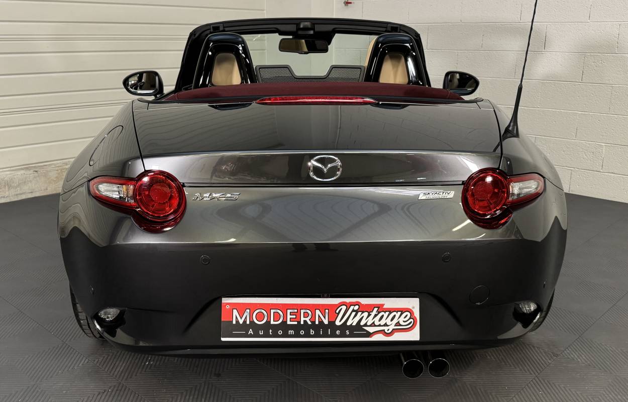 Mazda MX-5 ND 1.5 131cv Sakura 1