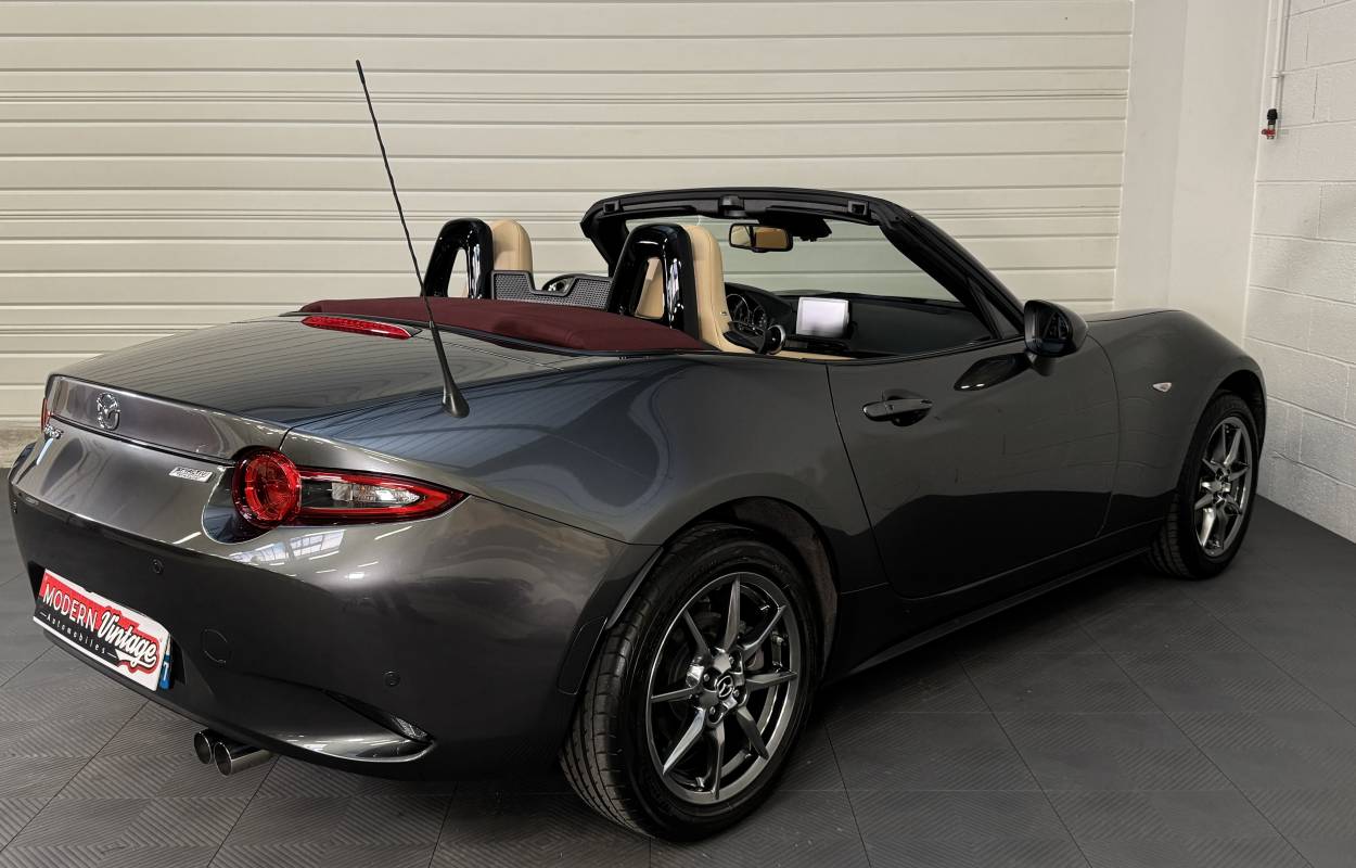 Mazda MX-5 ND 1.5 131cv Sakura 2