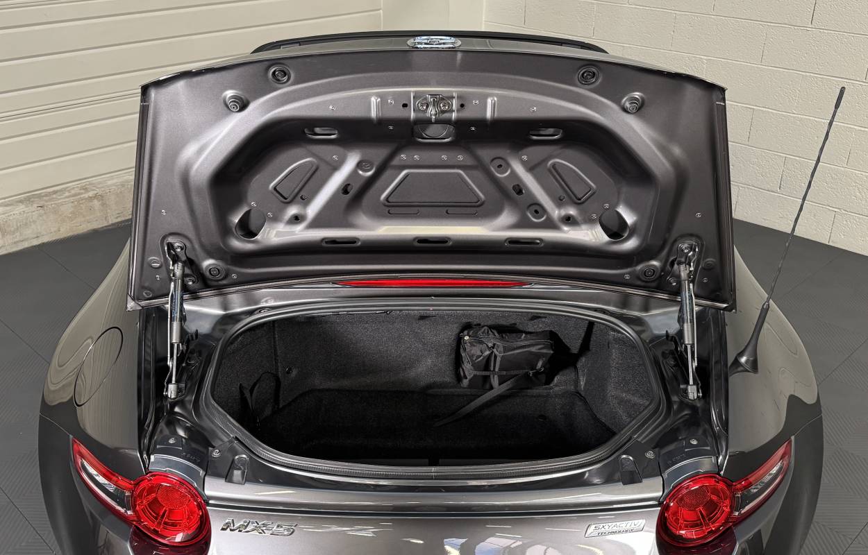 Mazda MX-5 ND 1.5 131cv Sakura 3