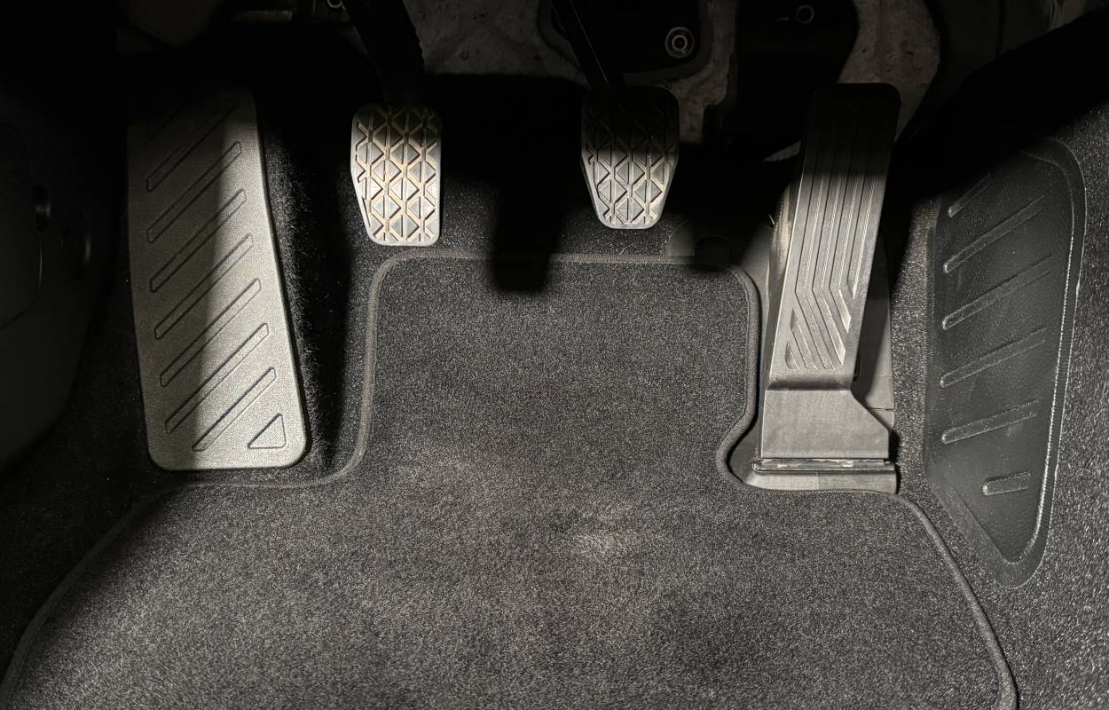 Mazda MX-5 ND 1.5 131cv Sakura 4