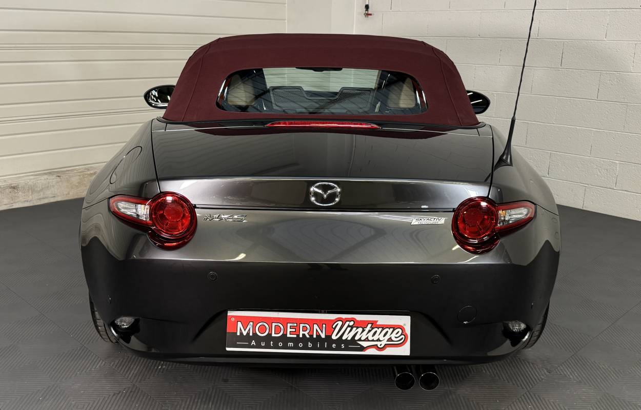 Mazda MX-5 ND 1.5 131cv Sakura 3