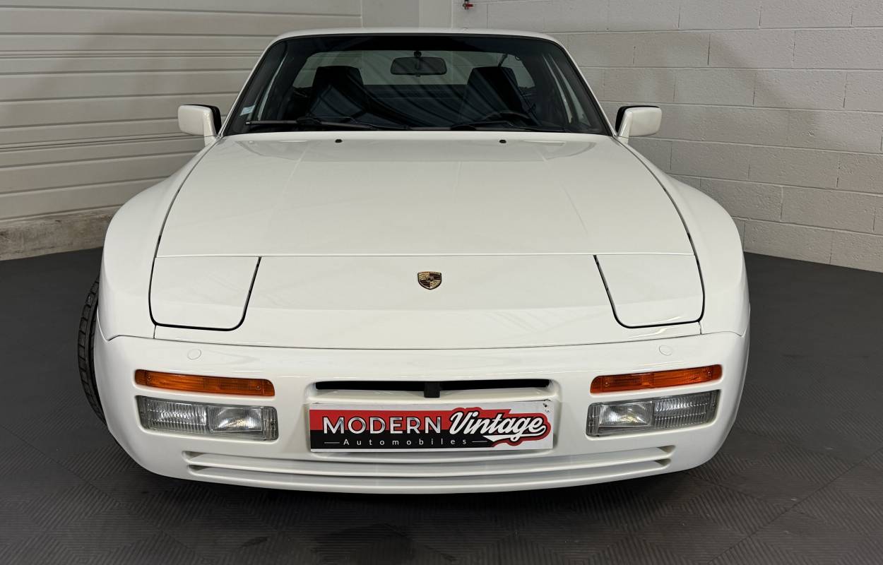 Porsche 944 Turbo 250cv 1