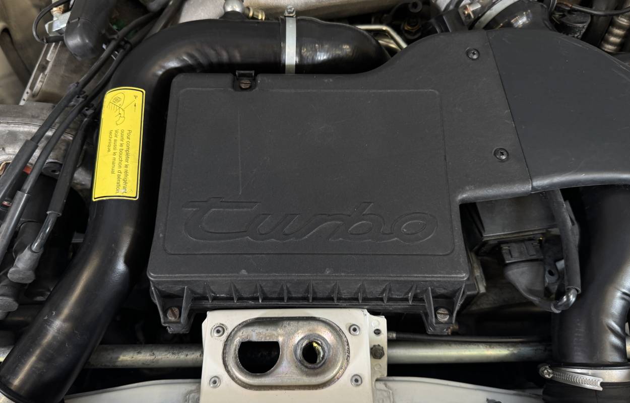 Porsche 944 Turbo 250cv 7