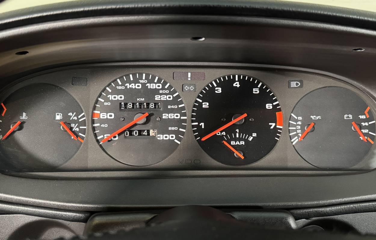 Porsche 944 Turbo 250cv 7