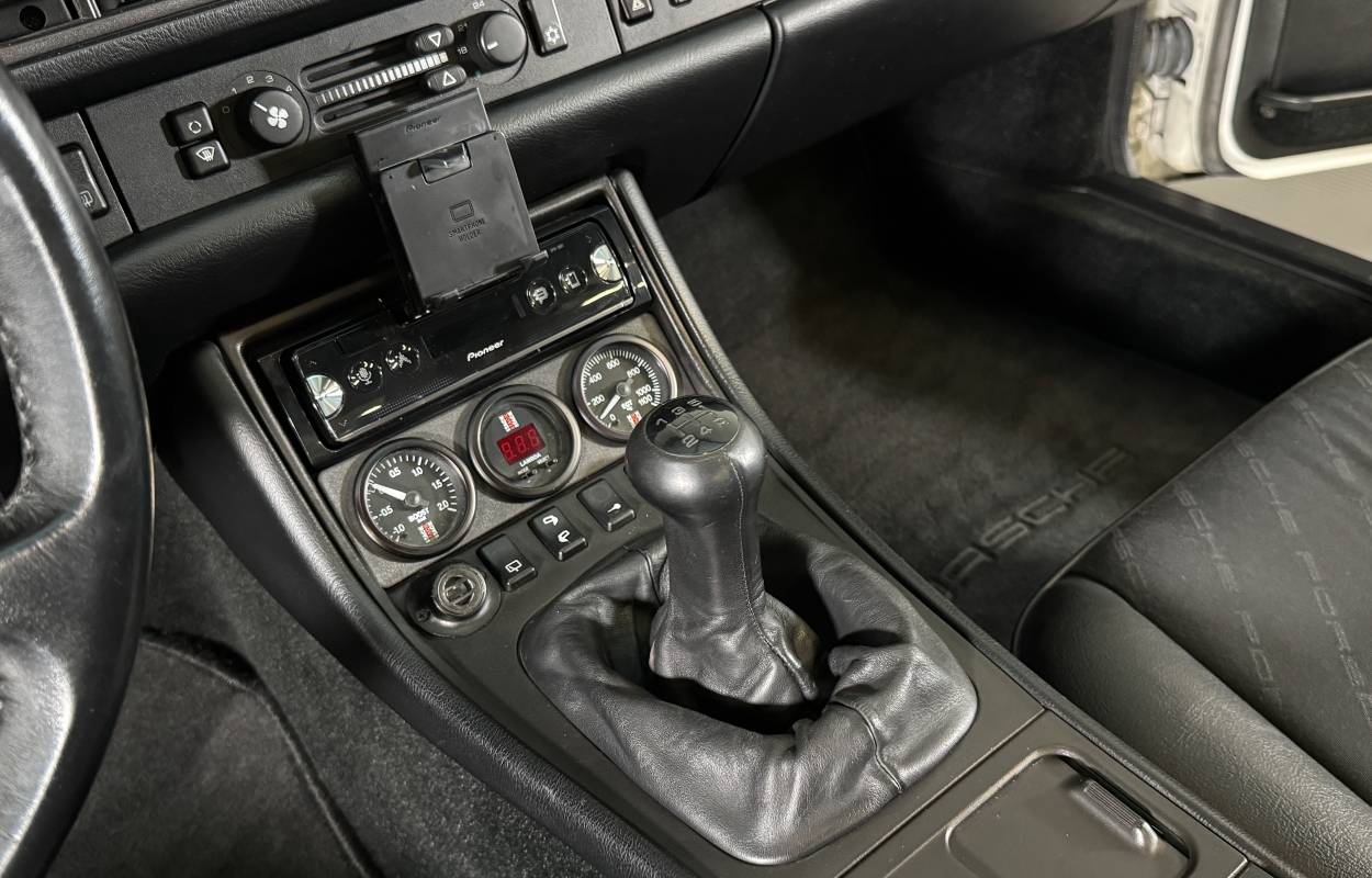 Porsche 944 Turbo 250cv 9