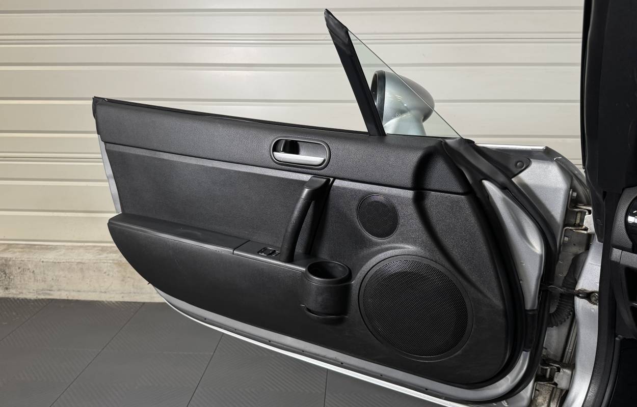 Mazda MX-5 NC Roadster 1.8 126cv Elegance 3