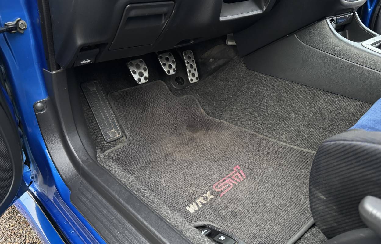 Subaru Impreza WRX STI 265cv 11