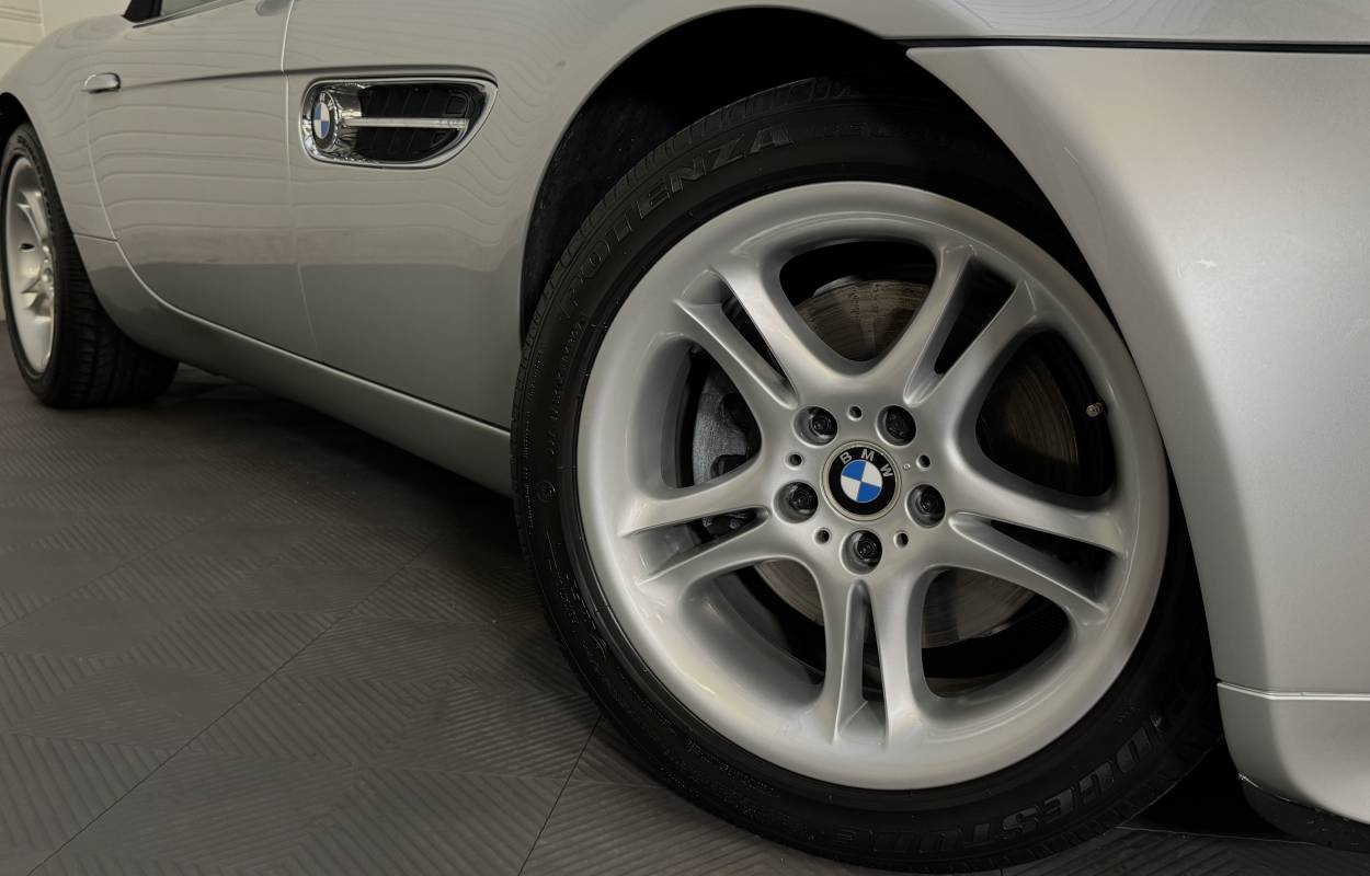 BMW Z8 5.0 V8 400cv 17751kms 3