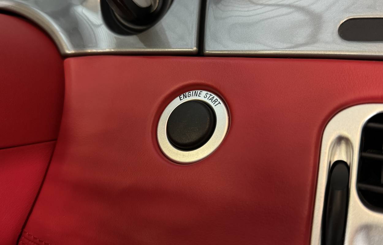 BMW Z8 5.0 V8 400cv 17751kms 2