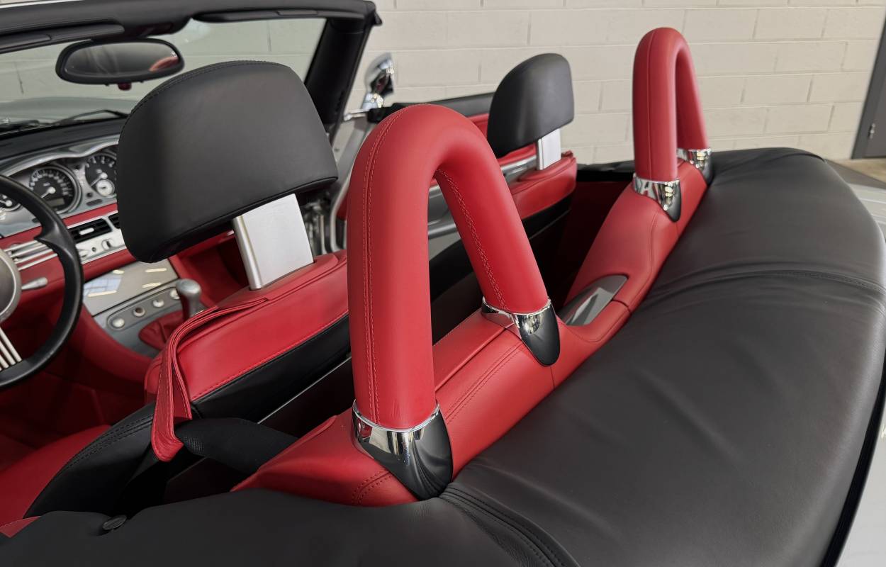 BMW Z8 5.0 V8 400cv 17751kms 2