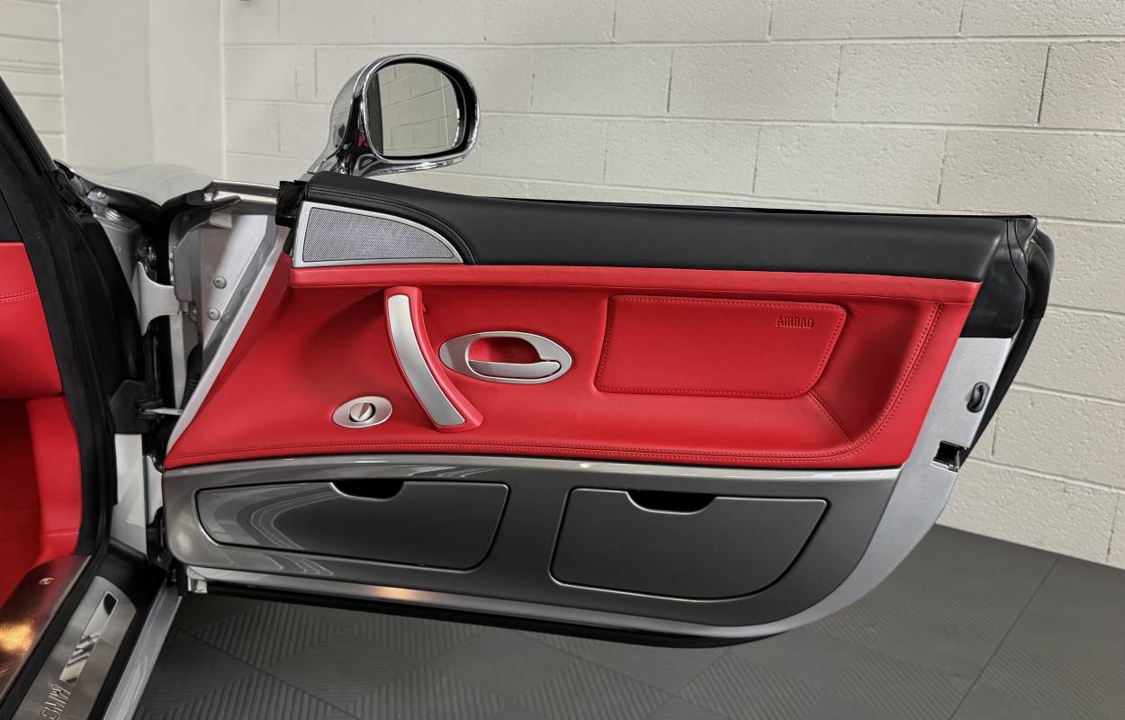 BMW Z8 5.0 V8 400cv 17751kms 2