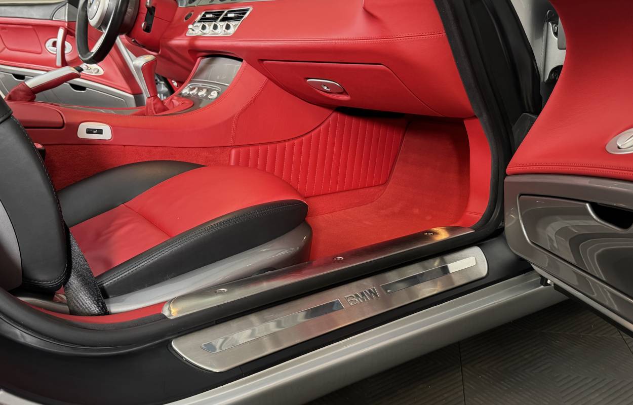 BMW Z8 5.0 V8 400cv 17751kms 7