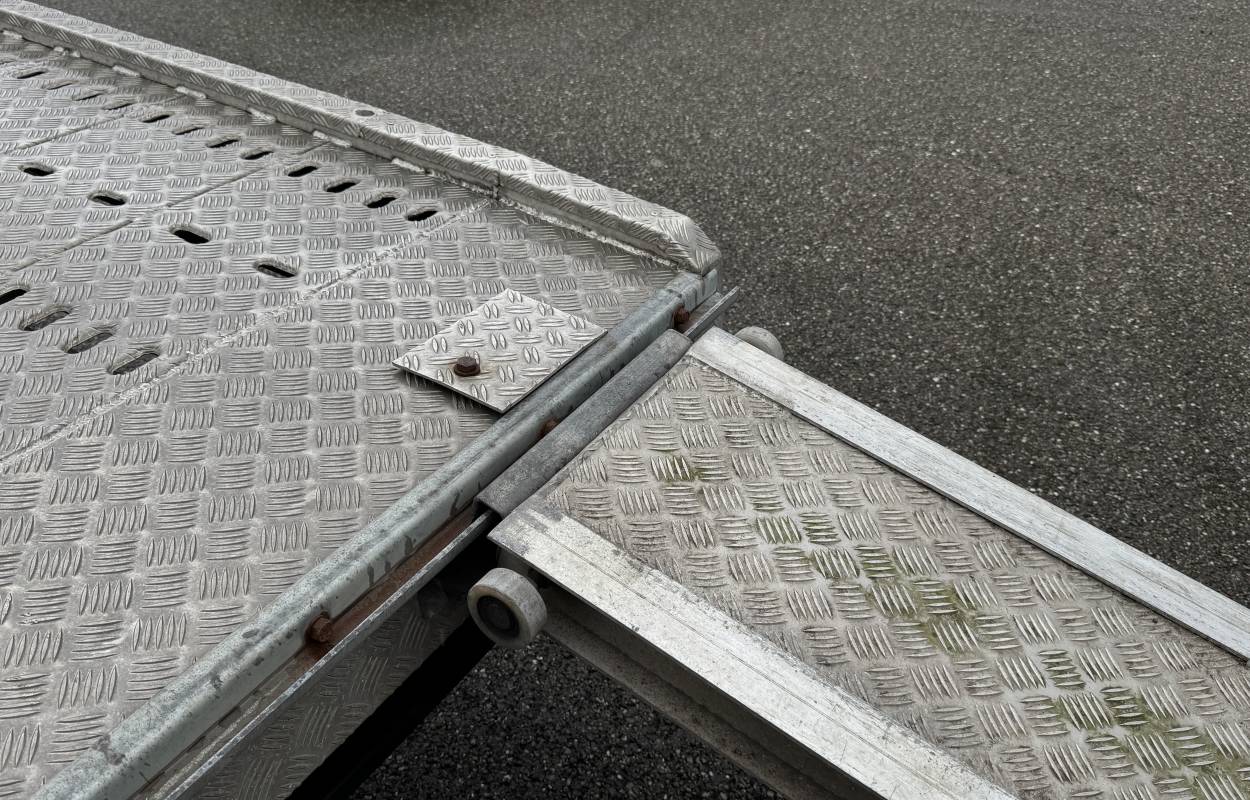 Nissan Cabstar NT400 2.5 136cv 2