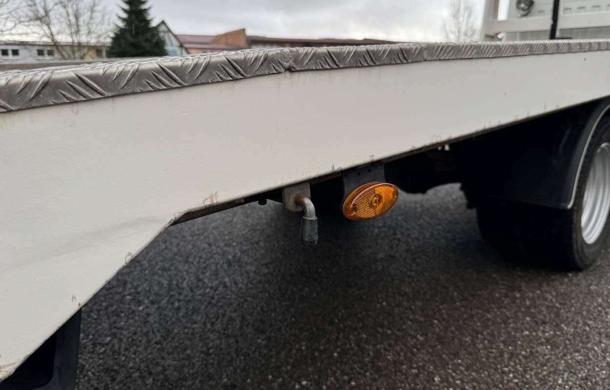 Nissan Cabstar NT400 2.5 136cv 5