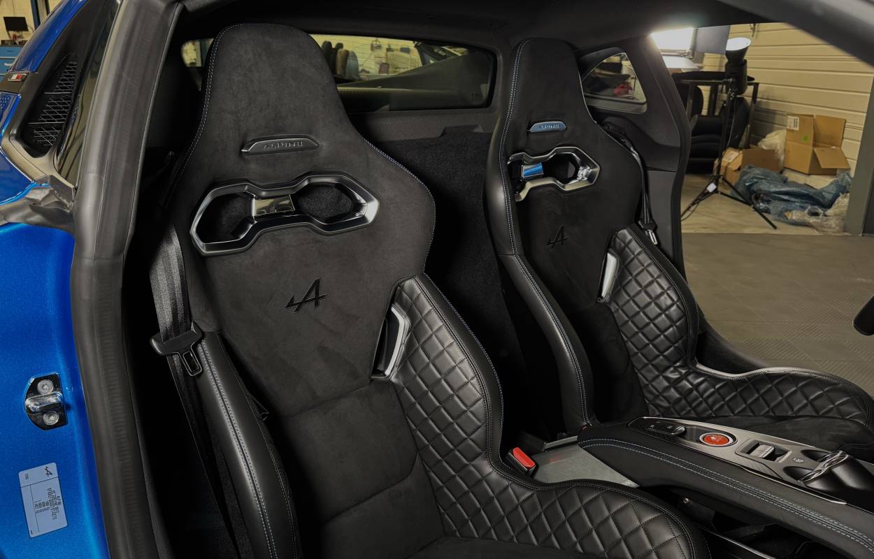 Alpine A110 1.8T 252cv Première Edition N°1779/1955 11