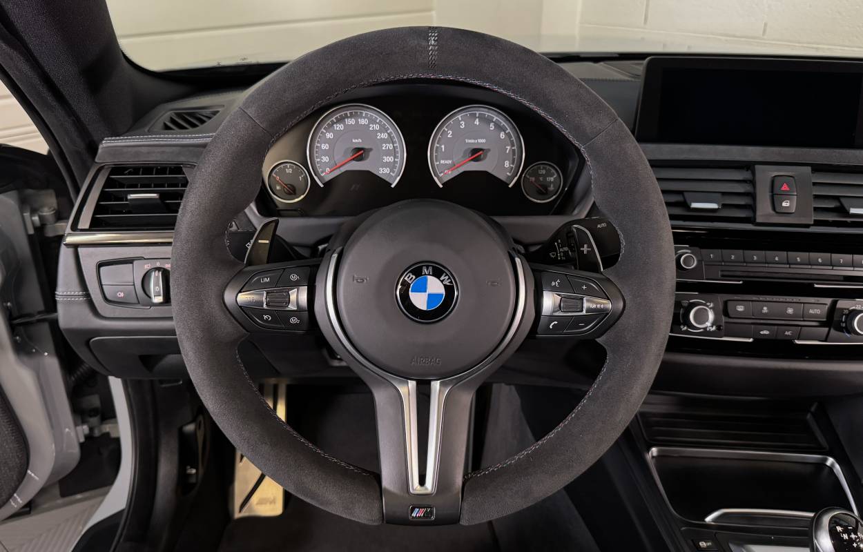 BMW M4 CS F82 460cv 8