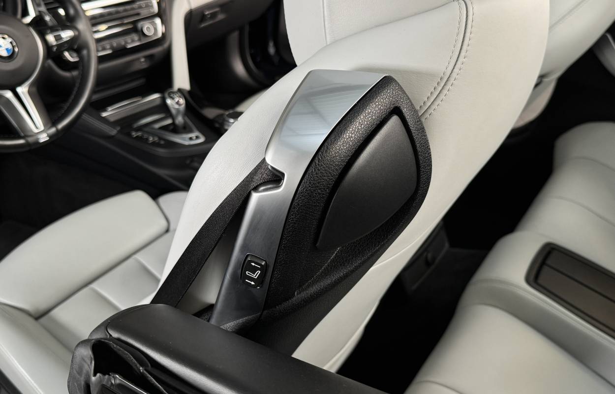 BMW M4 Competition Cabriolet F83 450cv DKG 9