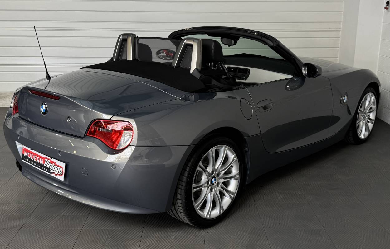 BMW Z4 E85 2.5si Roadster 218cv Individual 2