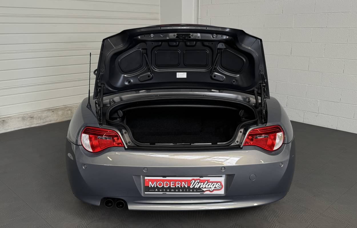 BMW Z4 E85 2.5si Roadster 218cv Individual 5