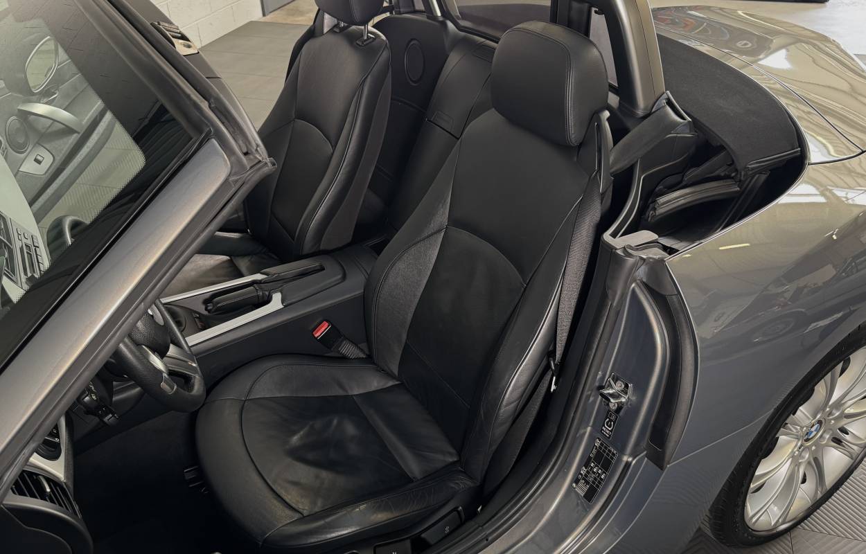 BMW Z4 E85 2.5si Roadster 218cv Individual 5