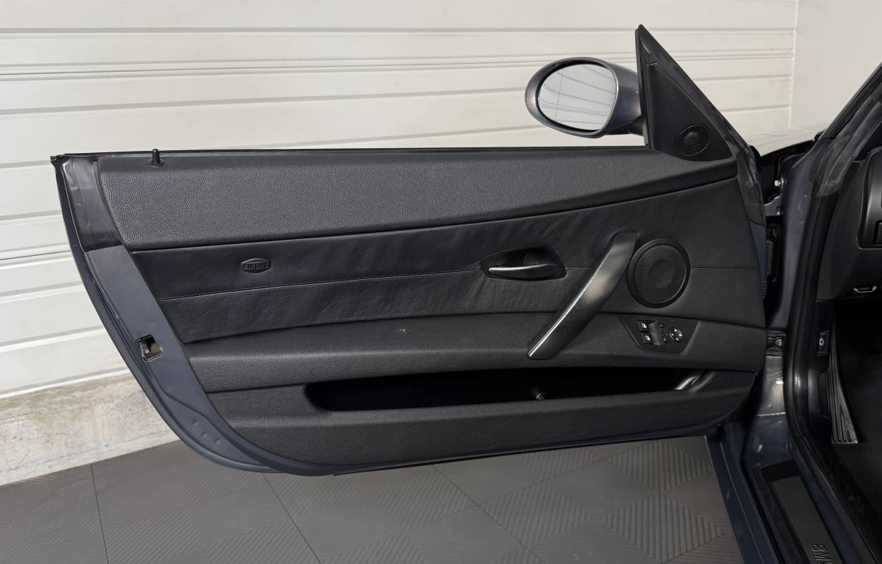 BMW Z4 E85 2.5si Roadster 218cv Individual 6