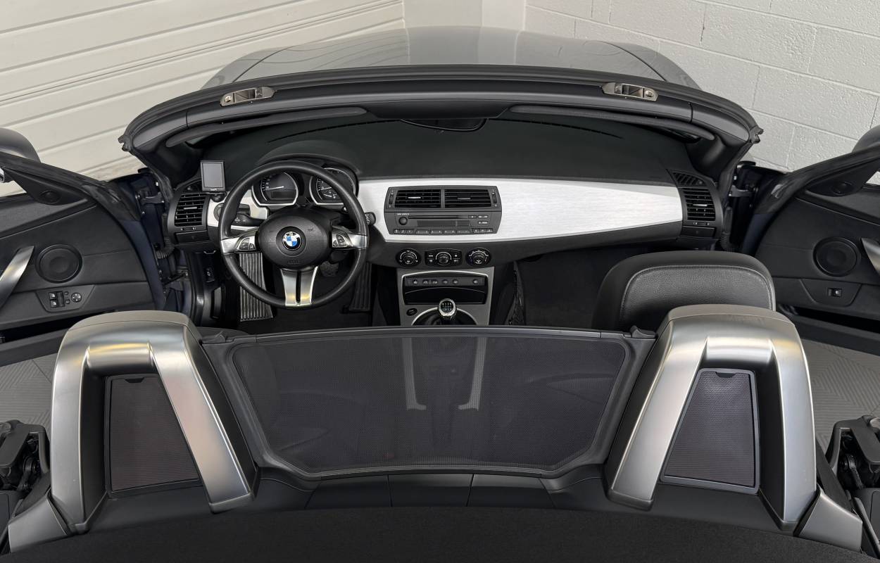 BMW Z4 E85 2.5si Roadster 218cv Individual 2