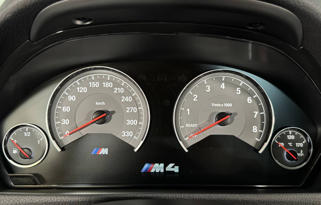BMW M4 Competition F82 450cv BVM6 8
