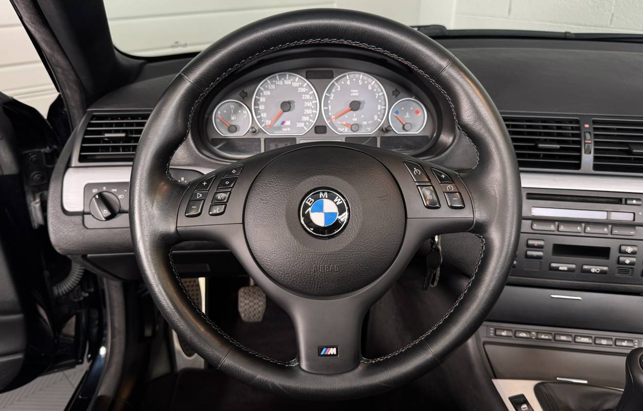BMW M3 E46 Cabriolet 3.2 343cv Boite manuelle 6 5