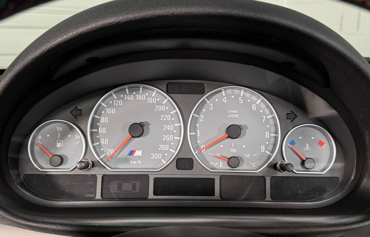 BMW M3 E46 Cabriolet 3.2 343cv Boite manuelle 6 8