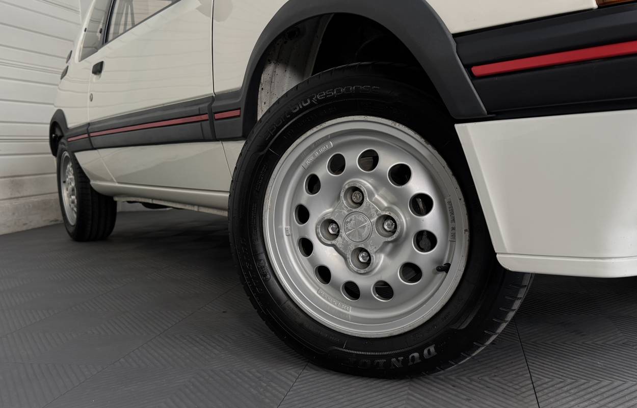 Peugeot 205 GTI 1.6 115cv Phase 1 2