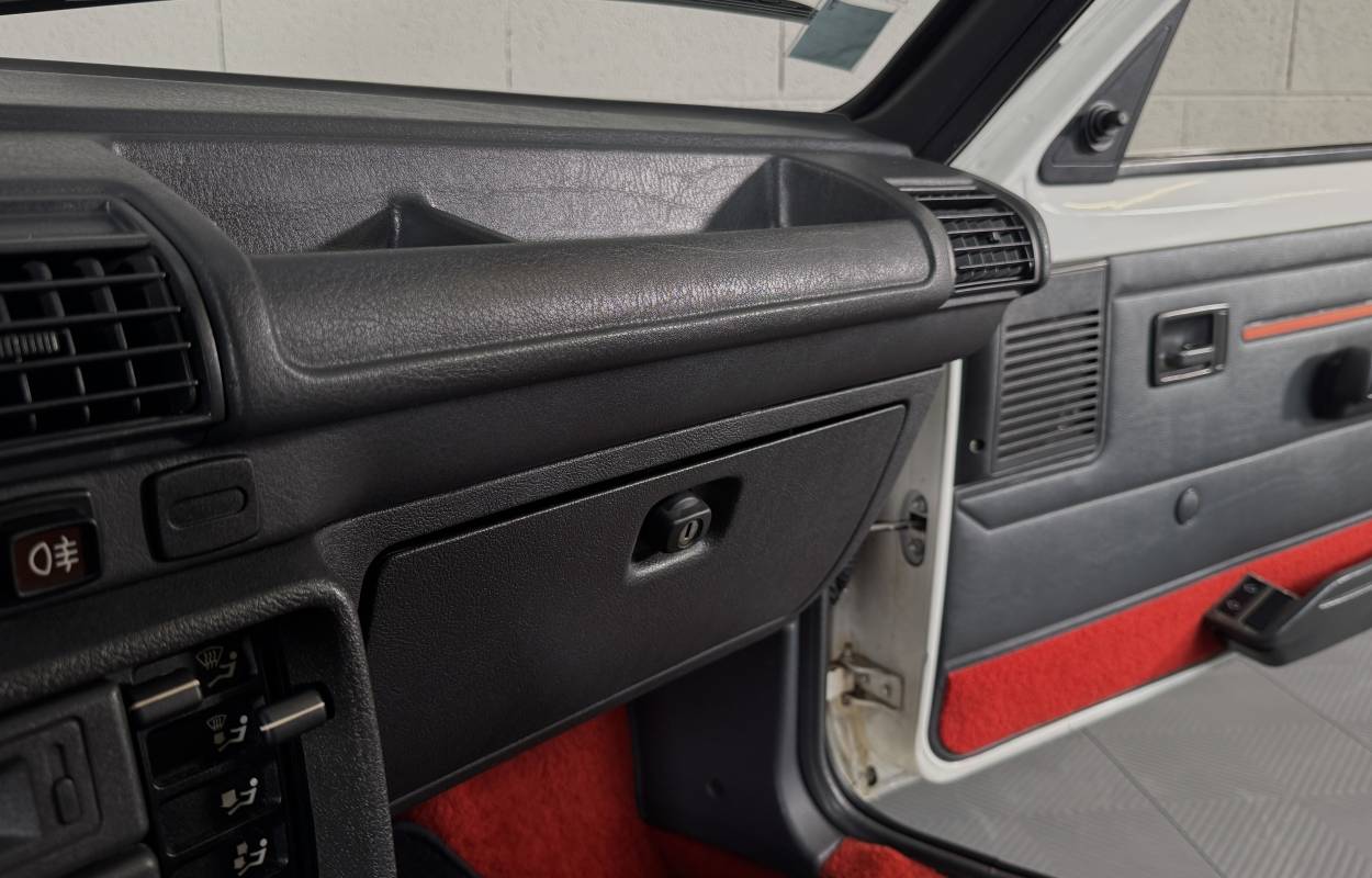 Peugeot 205 GTI 1.6 115cv Phase 1 5