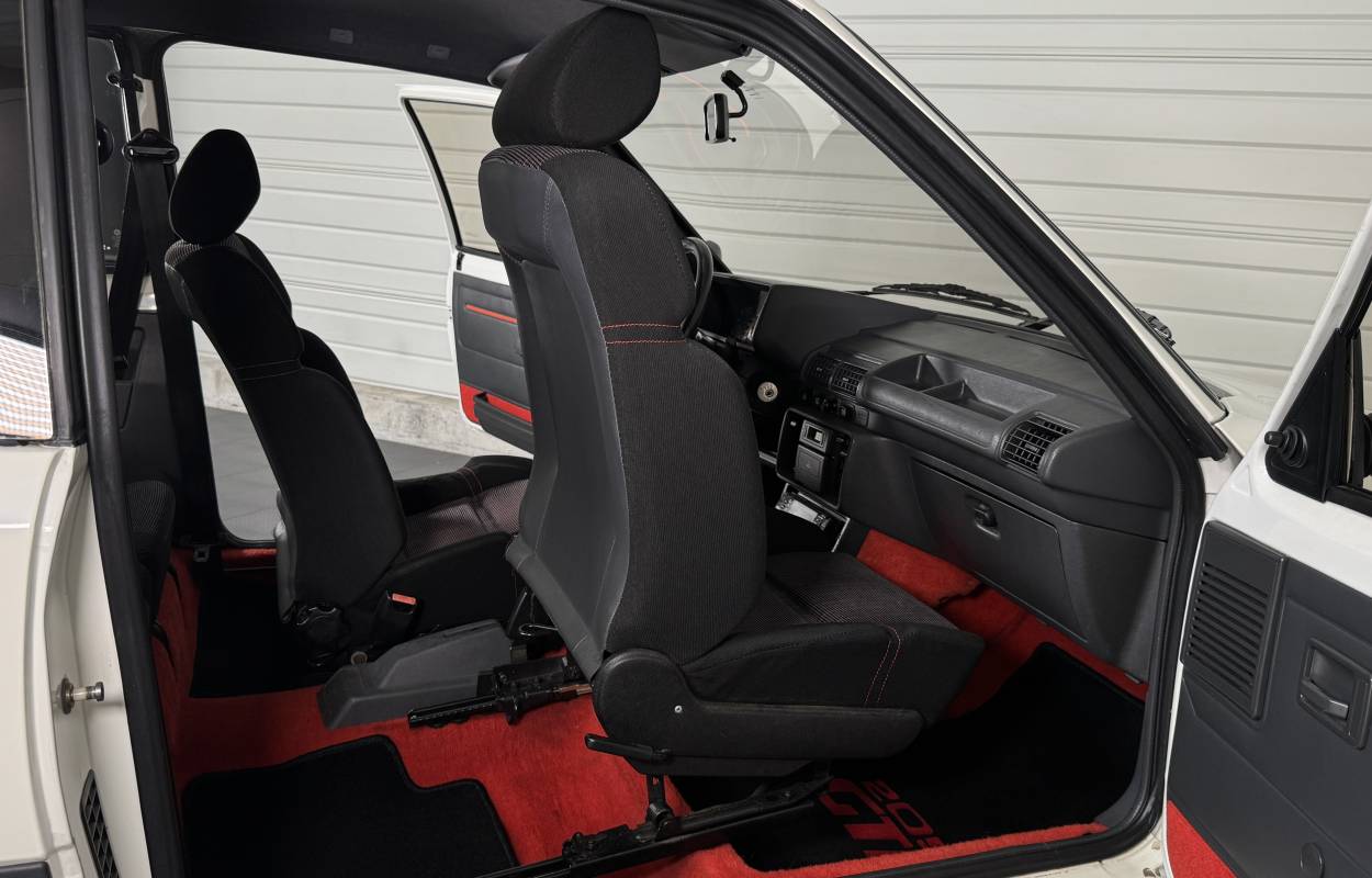 Peugeot 205 GTI 1.6 115cv Phase 1 4