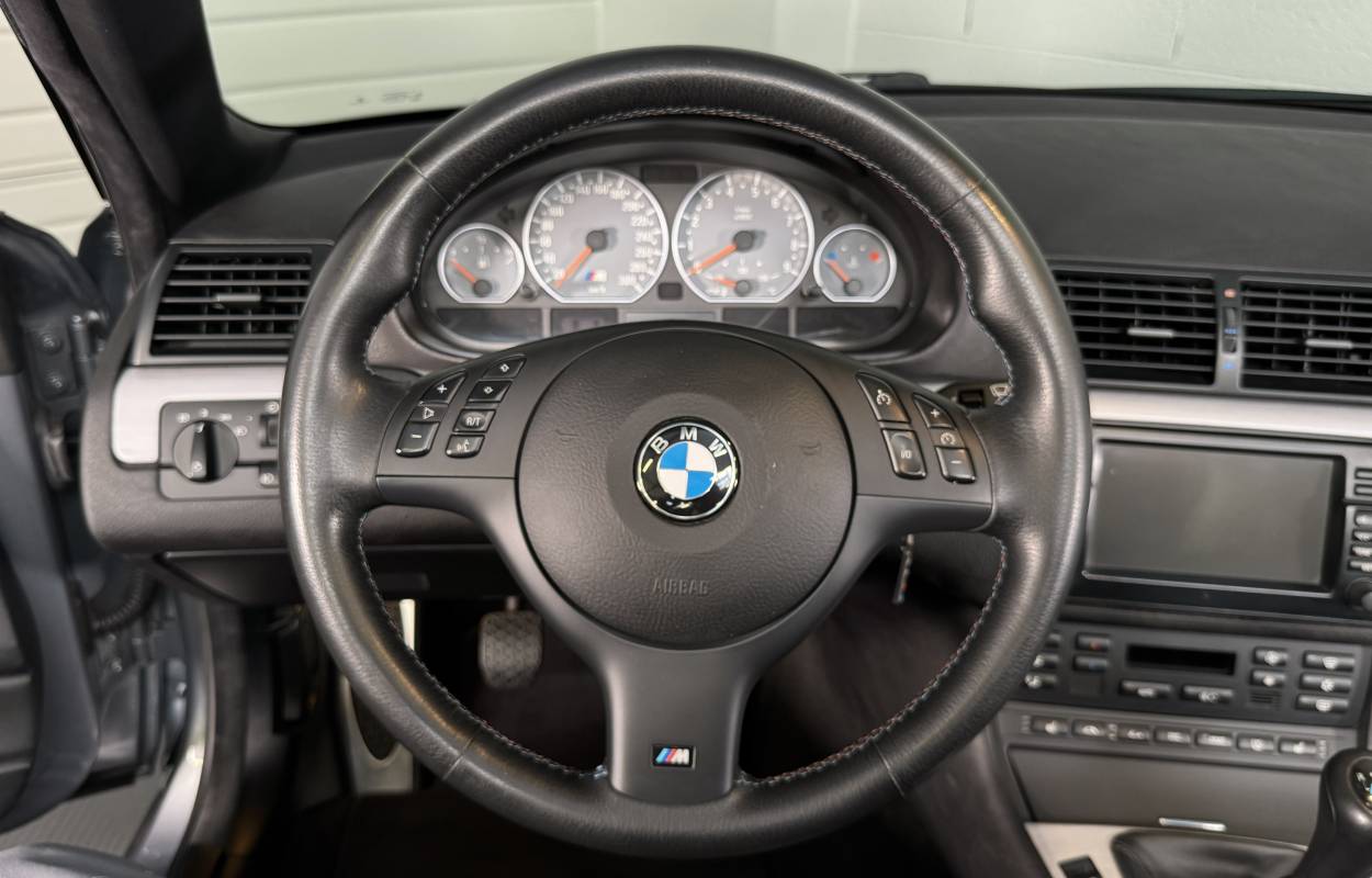 BMW M3 E46 Cabriolet 3.2 343cv Boite manuelle 6 0