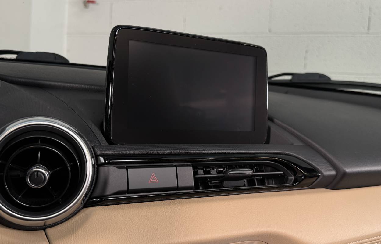 Mazda MX-5 ND 1.5 131cv Sakura 3