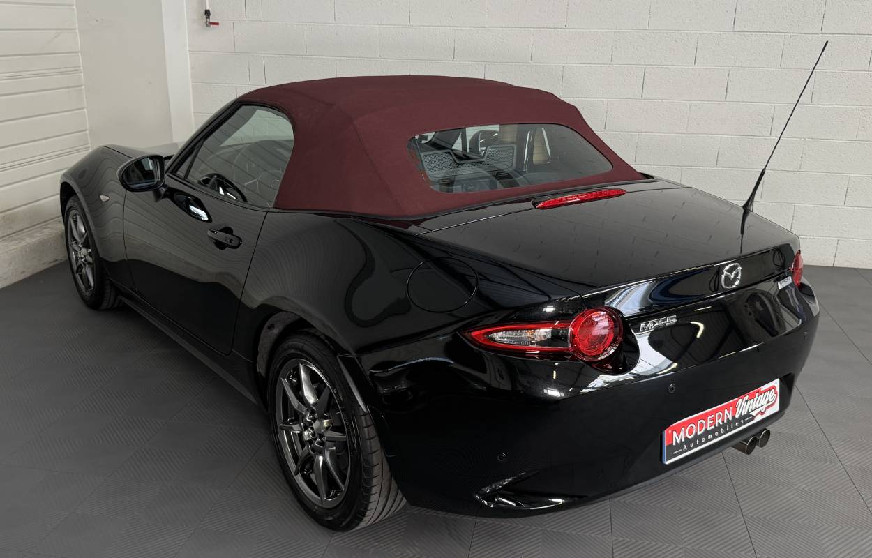 Mazda MX-5 ND 1.5 131cv Sakura 0