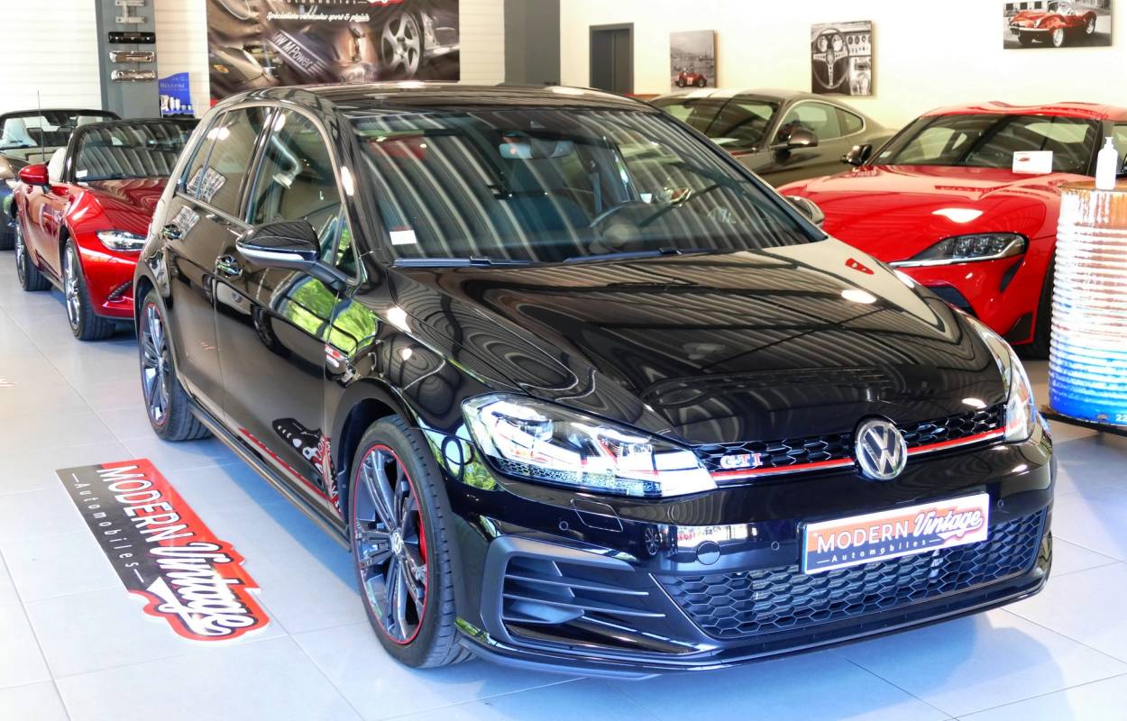 Volkswagen Golf VII GTI Performance 245cv DSG 2