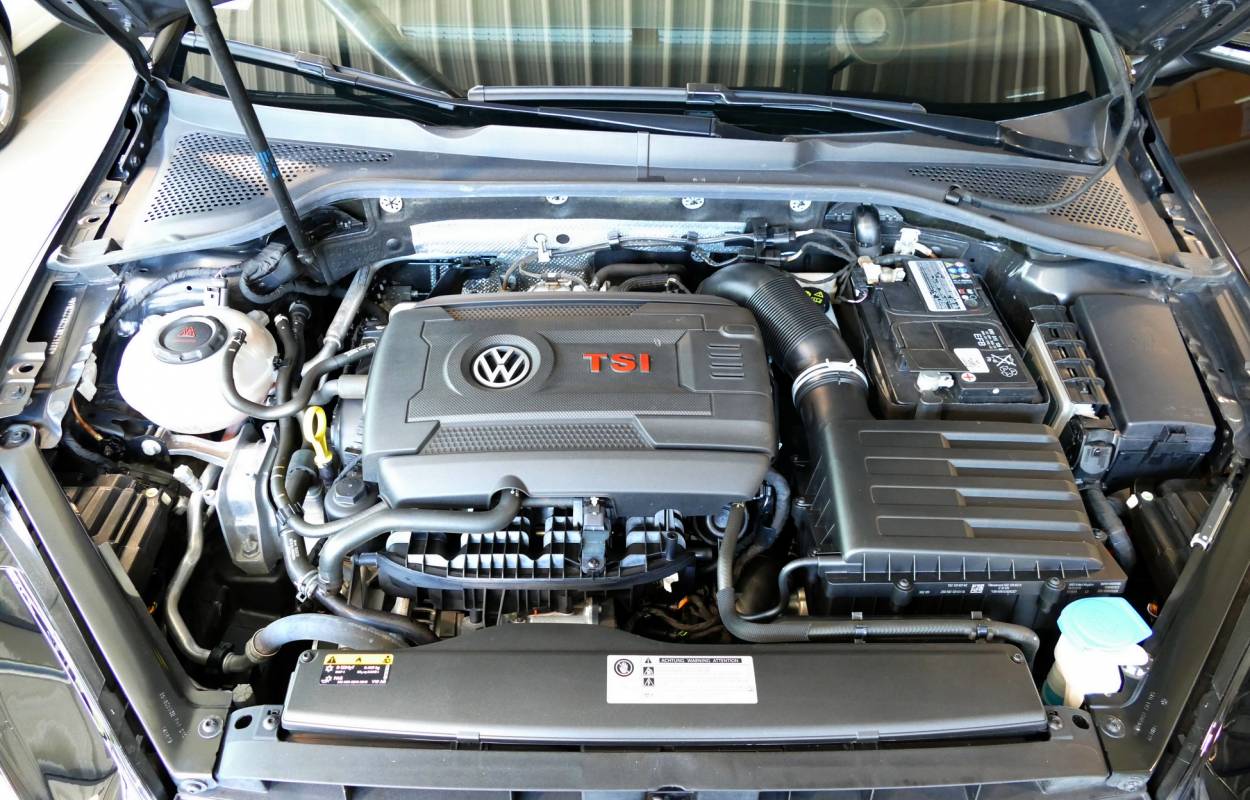 Volkswagen Golf VII GTI Performance 245cv DSG 14