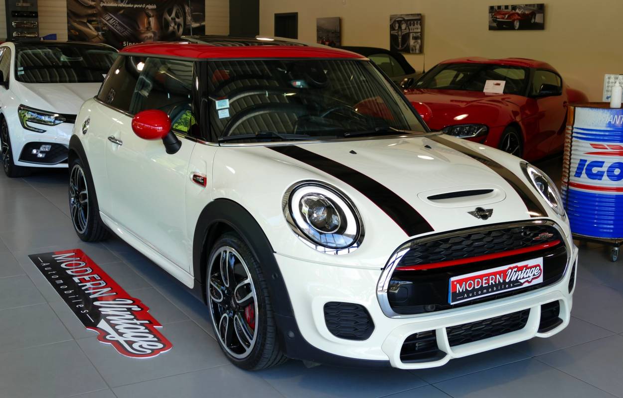 Mini Cooper John Cooper Works JCW BVA8 231cv 2