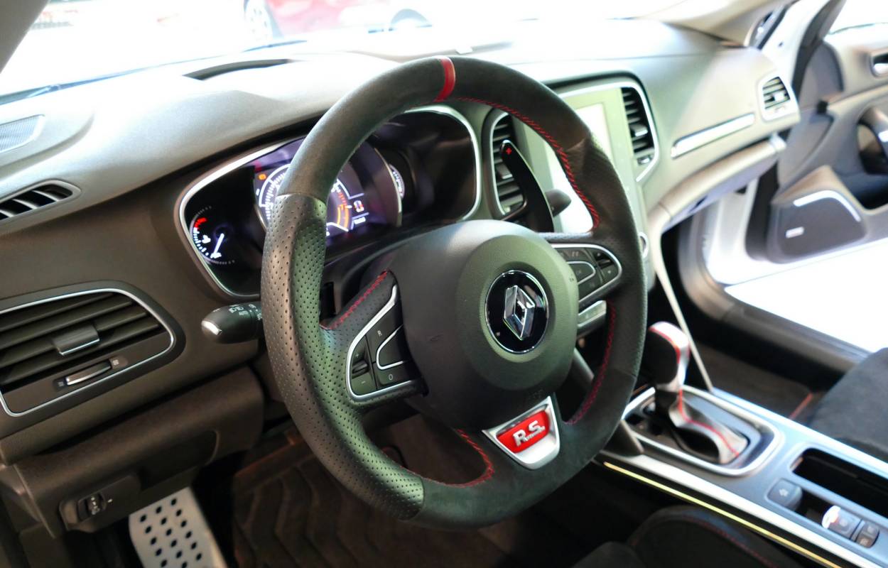 Renault Megane IV RS 1.8TCe 280cv 10