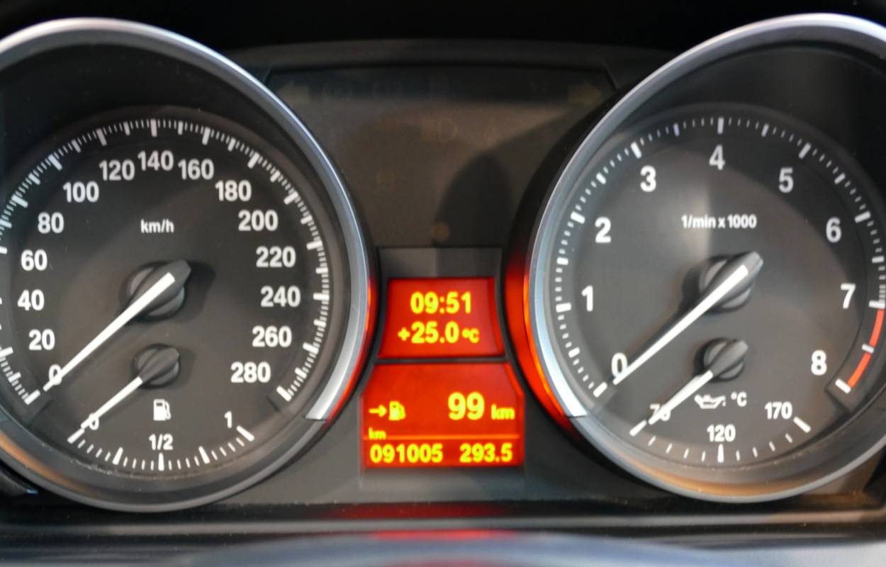 BMW Z4 sDrive 23i 204cv BVM6 13