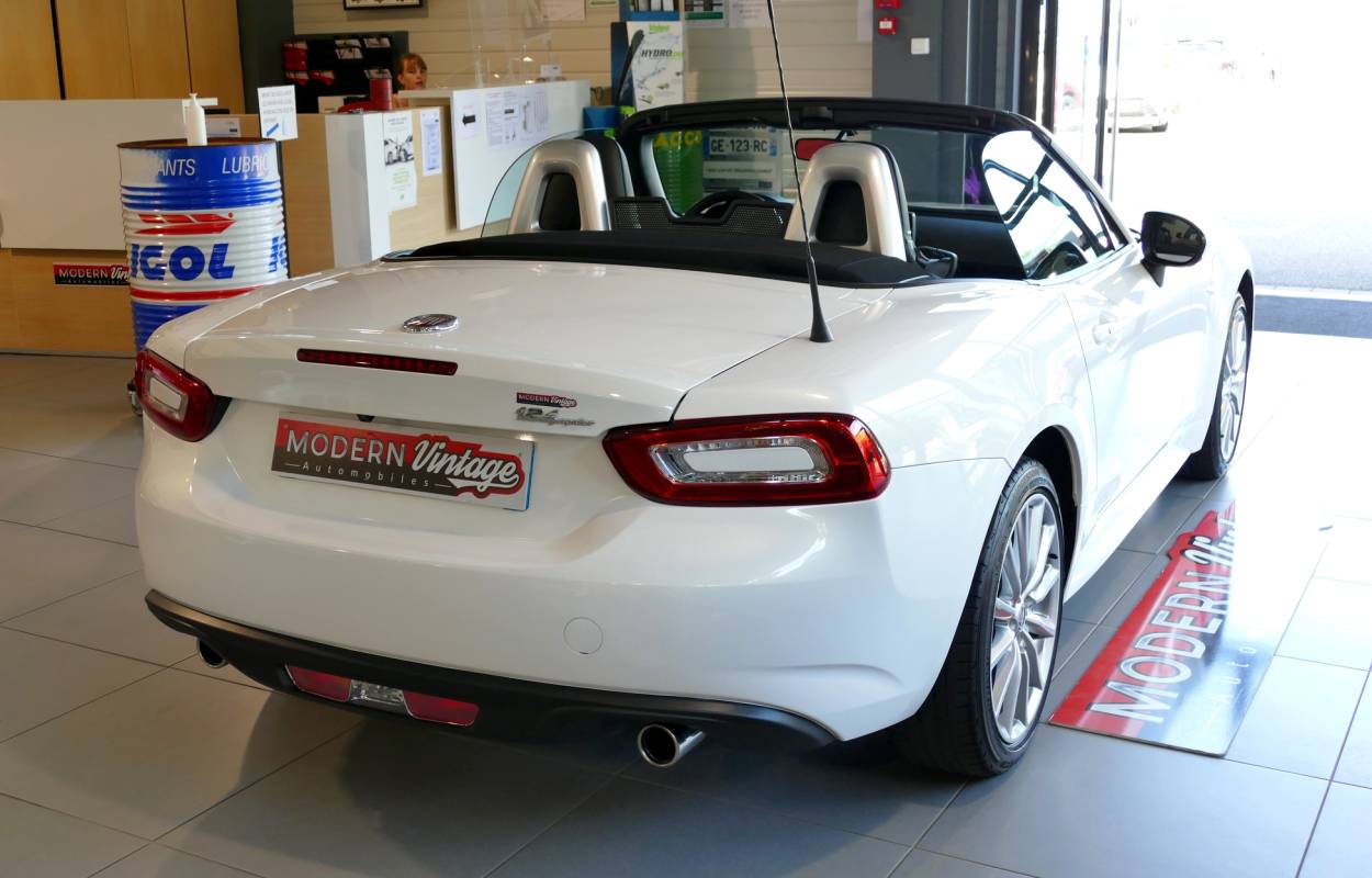 Fiat 124 Spider 1.4 MultiAir Turbo 1