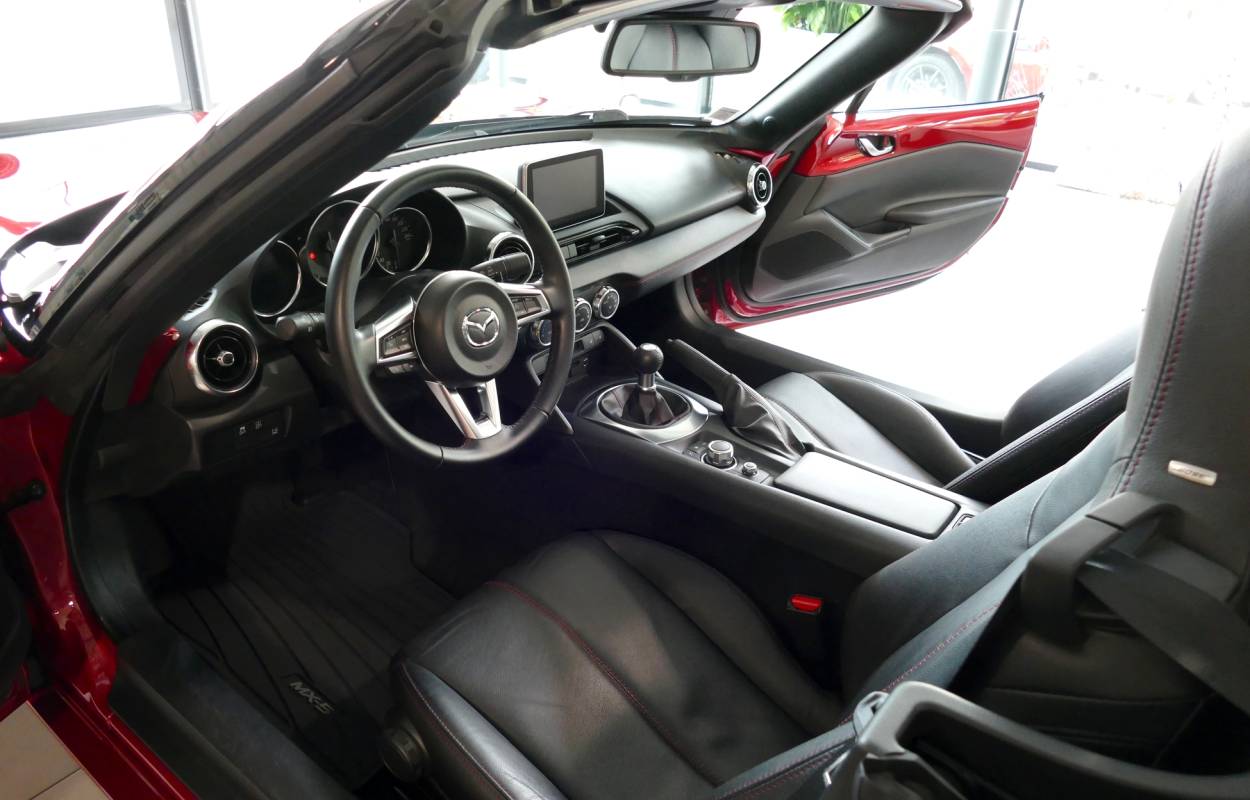 Mazda MX-5 Roadster ND 1.5 131cv Selection 6