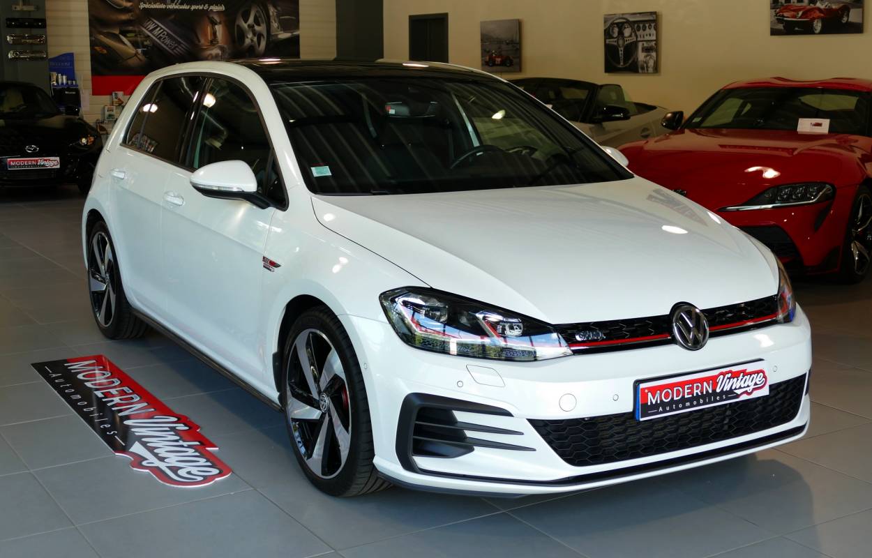 Volkswagen Golf VII GTI 230cv Facelift 12