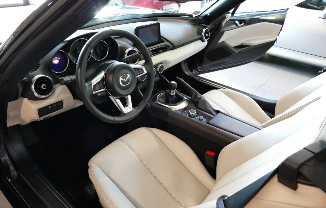 Mazda MX-5 Roadster ND 2.0 184cv Advantage Design 15
