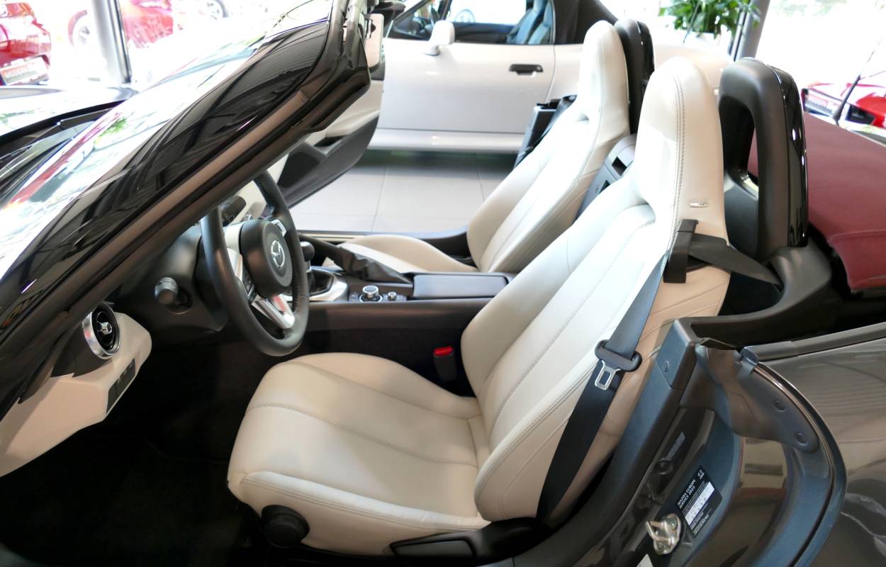 Mazda MX-5 Roadster ND 2.0 184cv Advantage Design 16