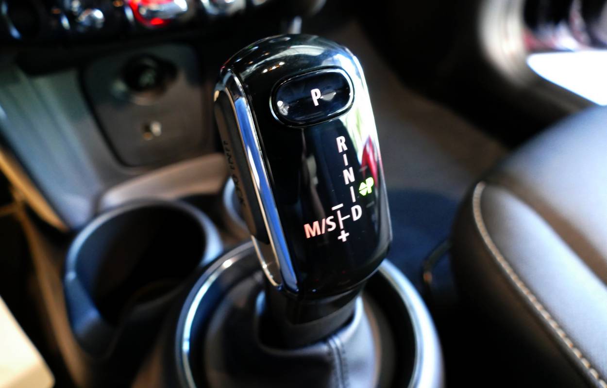 Mini One 1.5 102cv BVA7 6