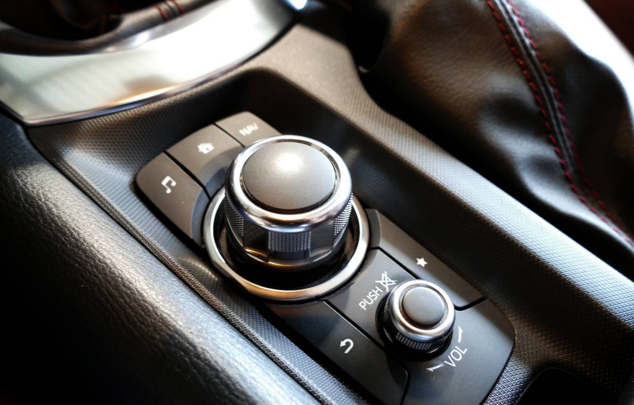 Mazda MX-5 ND RF 2.0 160cv Selection 9